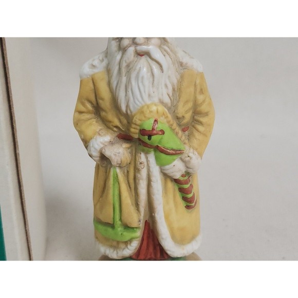 Heilig-Meyers Santa from around the world Russia 1903 Christmas Figurine - Picture 4 of 8